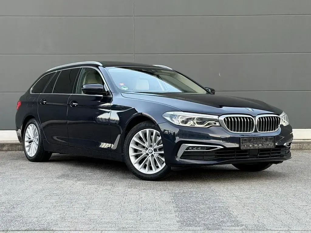 Gebraucht BMW 540 Luxury Line 340 PS (250 kW) 2018 Blau Limousine