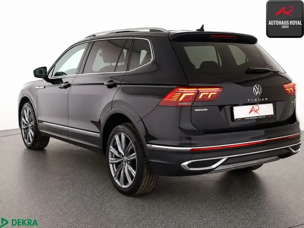 Gebraucht VW Tiguan Allspace Elegance 200 PS (147 kW) 2022 Deep black SUV