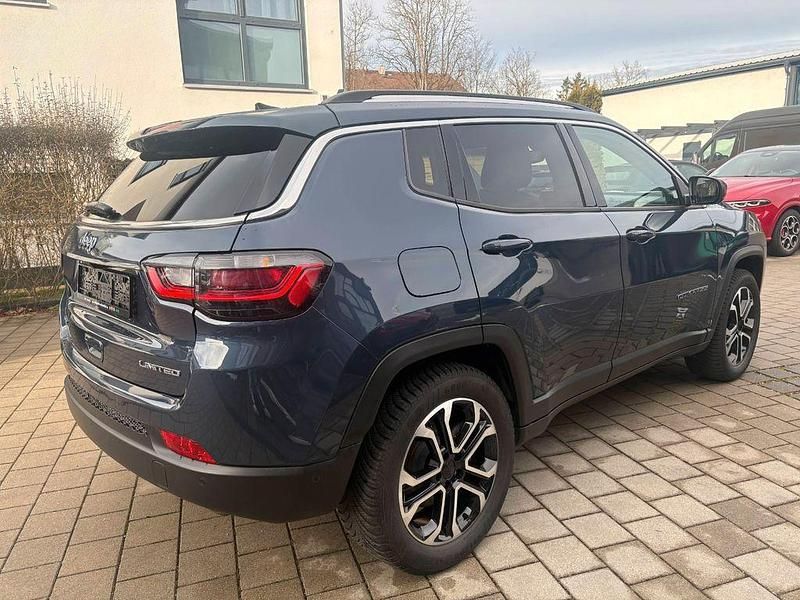 Gebraucht Jeep Compass Limited 131 PS (96 kW) 2021 Blau SUV