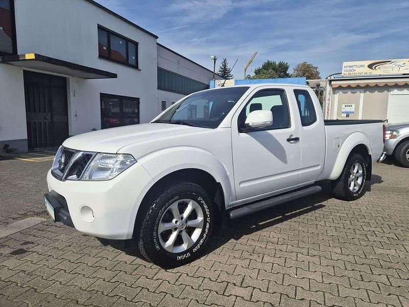 Gebraucht Nissan Navara SE 190 PS (139 kW) 2015 Weiß Pickup