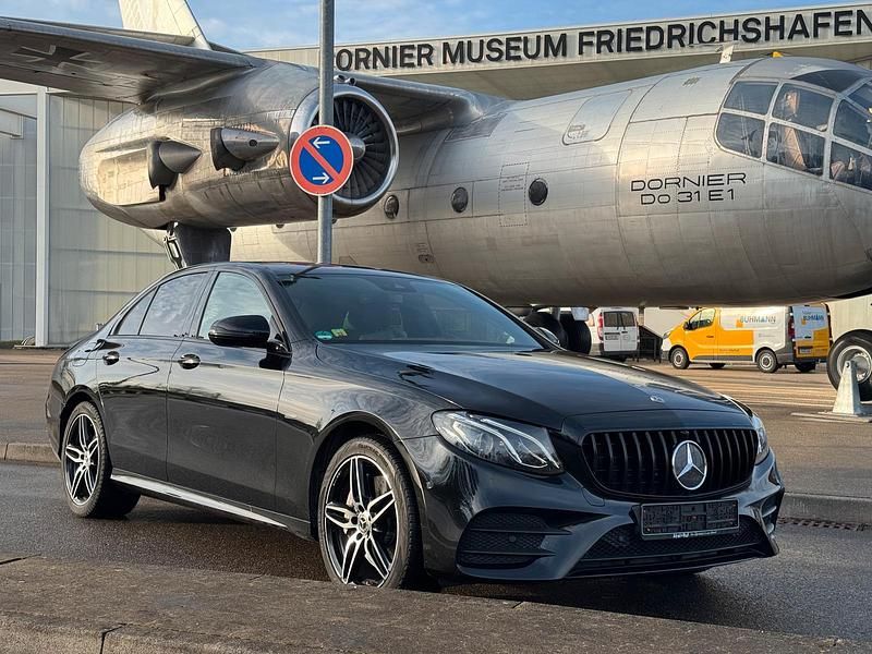 Gebraucht Mercedes E350 AMG 299 PS (219 kW) 2018 Schwarz Limousine