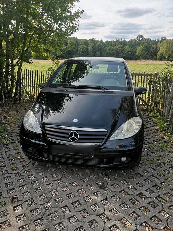 Schwarz Gebraucht 2005 Mercedes A150 Limousine | 1.500 € (Guter Preis) - Bild 1/4