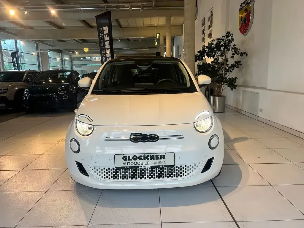 Gebraucht Fiat 500e 86 kW (118 PS) 2023 Weiß Cabrio