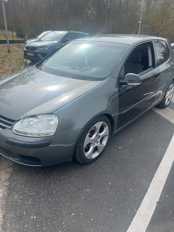 Gebraucht VW Golf IV 105 PS (77 kW) 2004 Andere farben Limousine