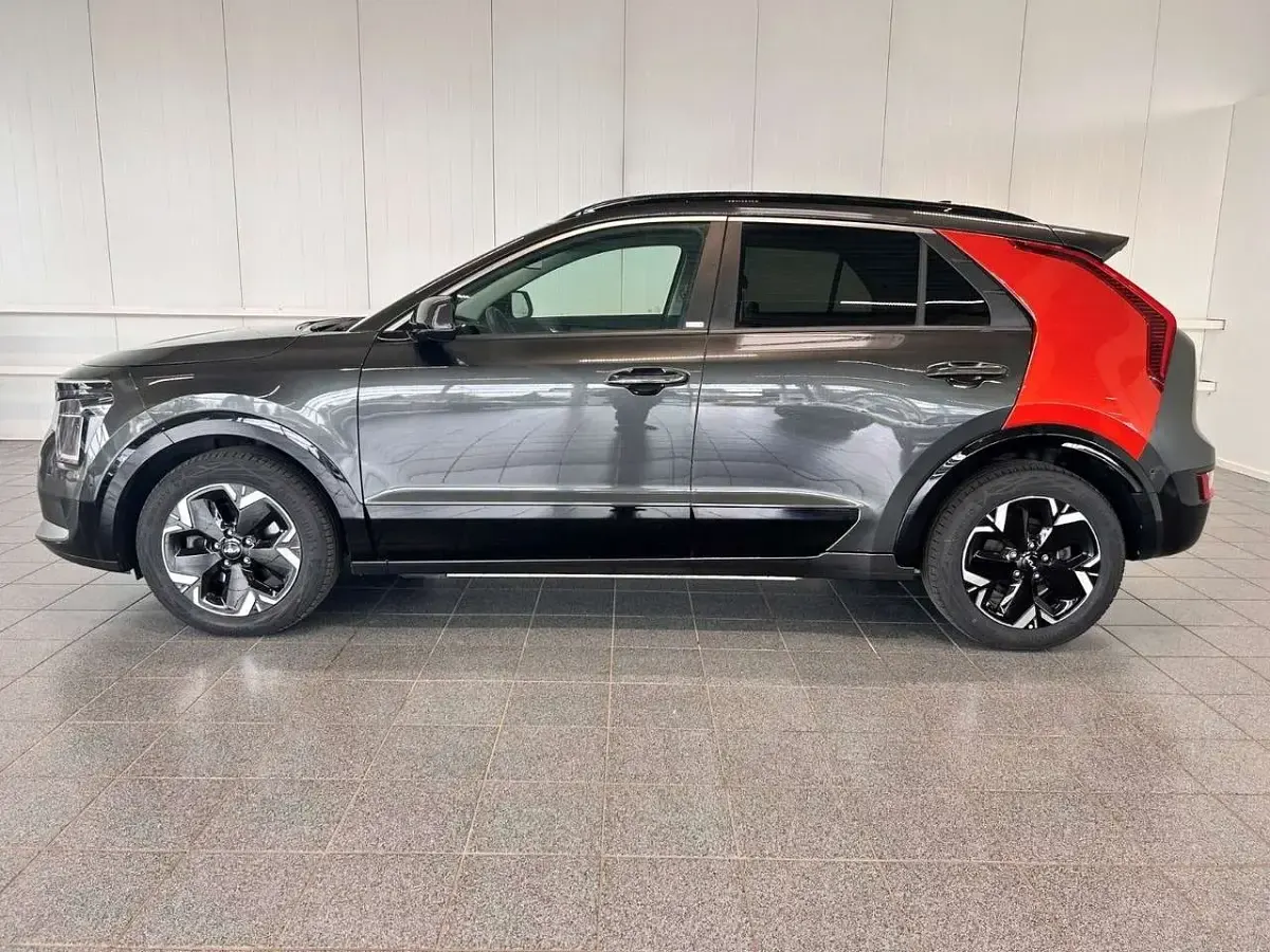 Gebraucht Kia Niro Inspiration 150 kW (204 PS) 2023 Interstellar grau met. SUV