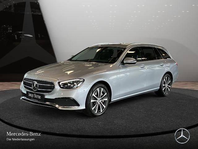 Silber Gebraucht 2021 Mercedes E300 Kombi | 31.990 € (Fairer Preis) - Bild 1/4