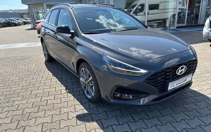 Grau Neu 2024 Hyundai i30 Advantage Kombi | 22.490 € (Guter Preis) - Bild 1/4