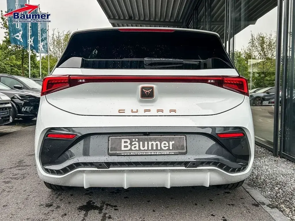 Używany Cupra Born 150 kW (204 KM) 2023 Biały Hatchback