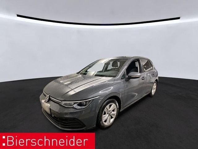 Gebraucht VW Golf VIII Life 150 PS (110 kW) 2023 Grau Limousine