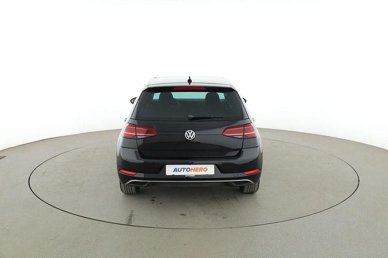 Gebraucht VW Golf VII Comfortline 2017 Schwarz Limousine