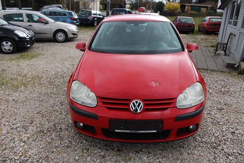 Gebraucht VW Golf IV Trendline 75 PS (55 kW) 2005 Rot Limousine