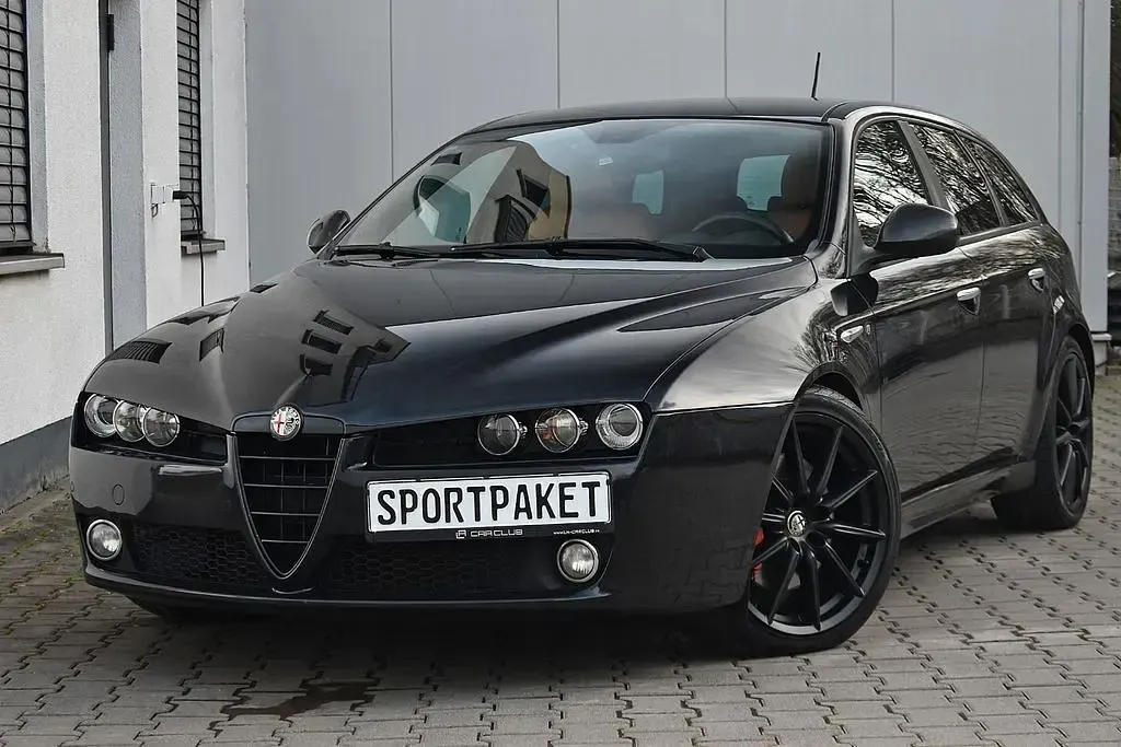 Gebraucht Alfa Romeo 159 170 PS (125 kW) 2011 Schwarz Kombi