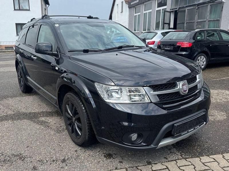 Schwarz Gebraucht 2012 Fiat Freemont Lounge SUV | 3.990 € (Superpreis) - Bild 1/4