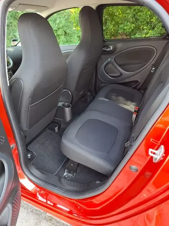 Gebraucht Smart ForFour 71 PS (52 kW) 2019 Schwarz Kleinwagen