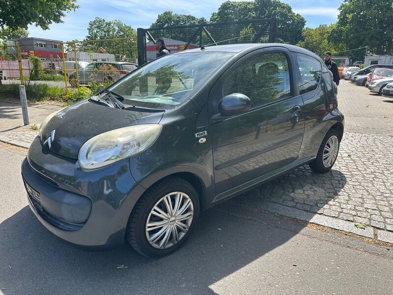 Grau Gebraucht 2006 Citroën C1 Style Kleinwagen | 1.300 € (Guter Preis) - Bild 1/4