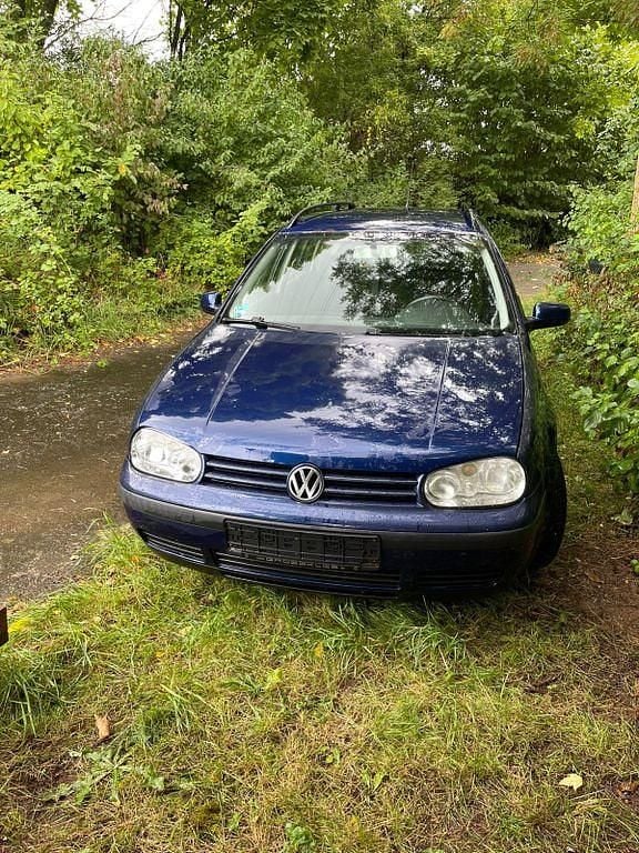 Blau Gebraucht 2006 VW Golf V Basis Kombi | 1.000 € (Guter Preis) - Bild 1/4