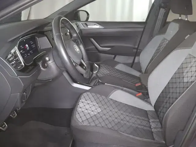 Gebraucht VW Taigo R-line 116 PS (85 kW) 2024 Grau SUV
