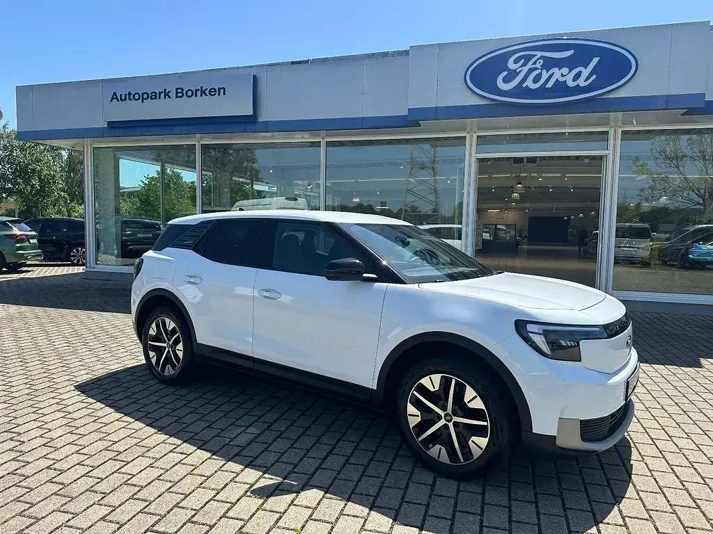 Käytetty Ford Explorer 250 kW (340 HP) 2025 Valkoinen Katumaasturi