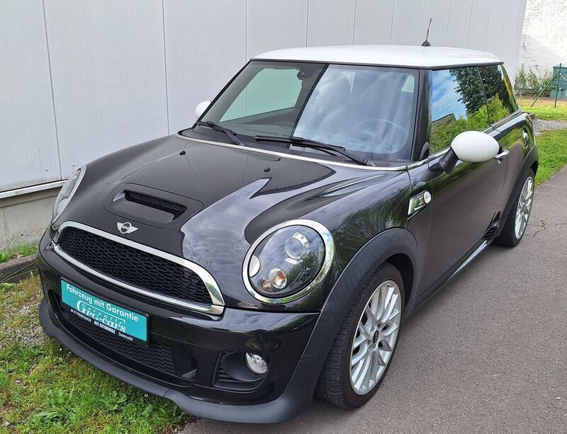 Schwarz Gebraucht 2014 Mini John Cooper Works Kleinwagen | 8.999 € - Bild 1/4