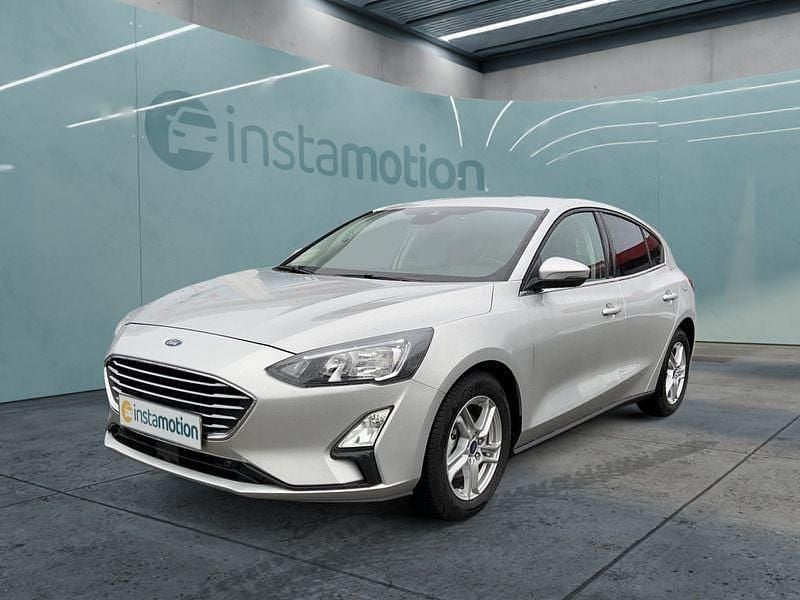 Silber Gebraucht 2021 Ford Focus Limousine | 17.499 € (Superpreis) - Bild 1/4