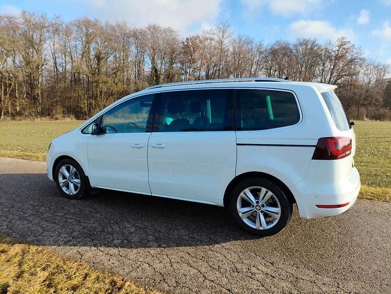 Gebraucht Seat Alhambra 4Drive 185 PS (136 kW) 2017 Weiß Van / Kleinbus