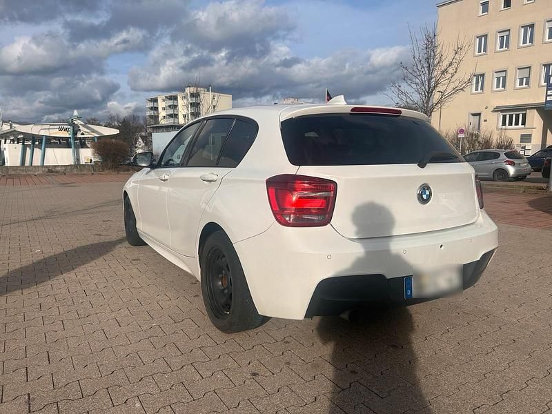 Gebraucht BMW 116 M Sport 135 PS (99 kW) 2012 Weiß Kleinwagen