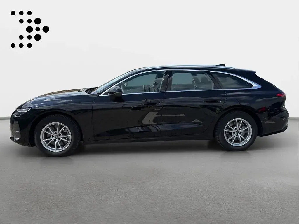 Gebraucht Audi A6 Advanced 204 PS (150 kW) 2025 Mythosschwarz metallic Kombi