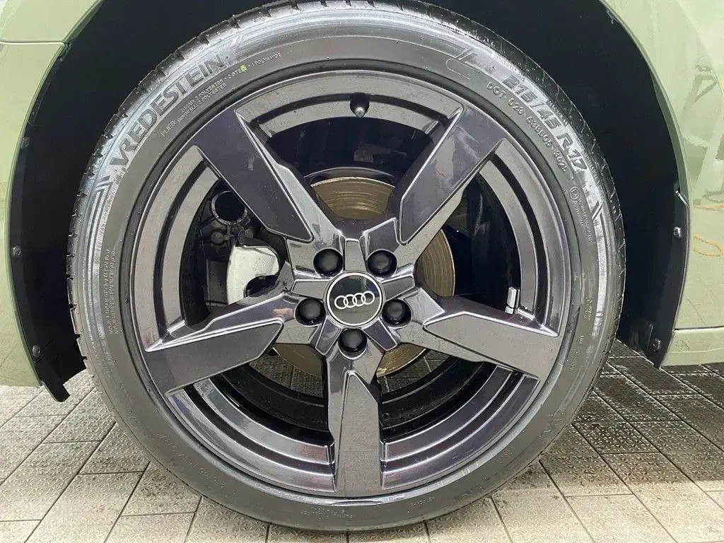 Gebraucht Audi A1 Sportback Advanced 95 PS (69 kW) 2025 Distriktgrün metallic/mythosschw Kleinwagen