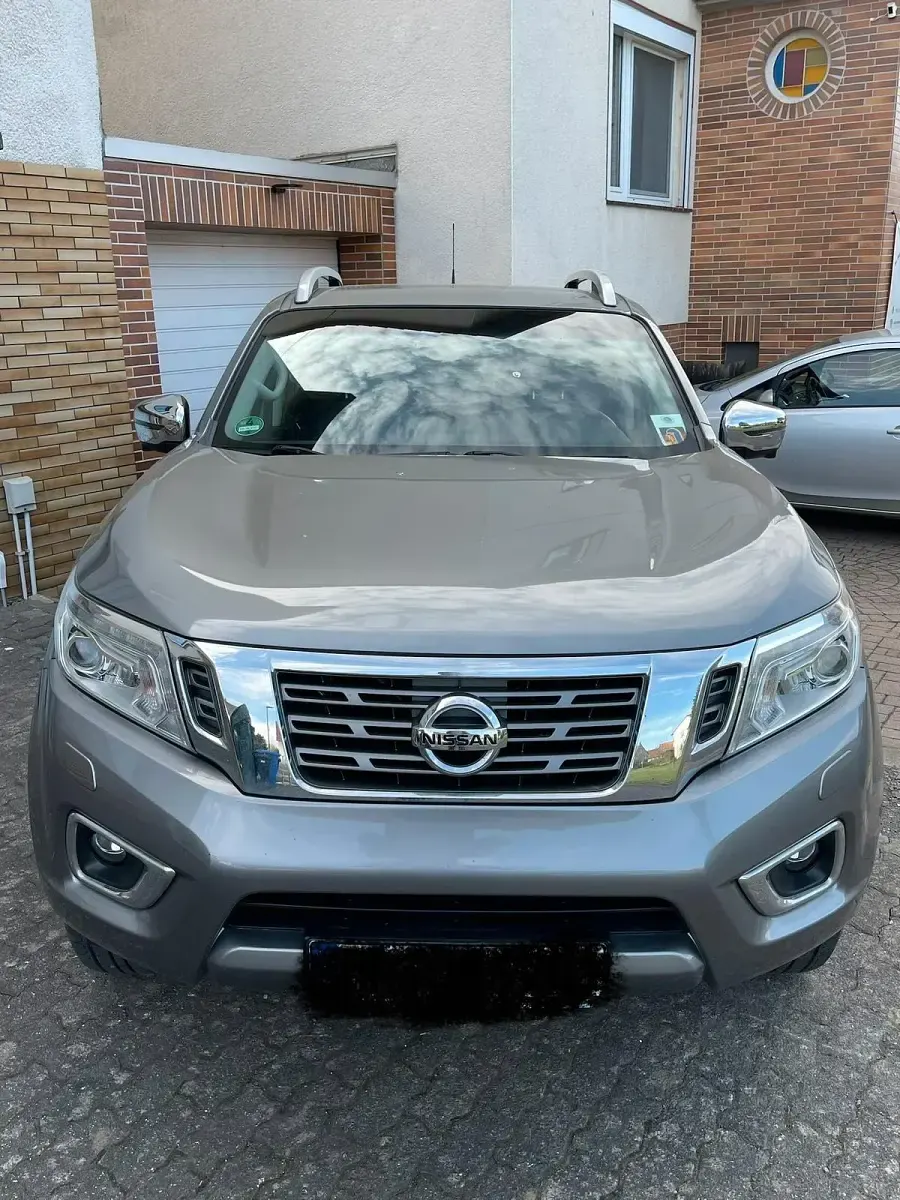 Gebraucht Nissan Navara 190 PS (139 kW) 2017 Silber Pickup