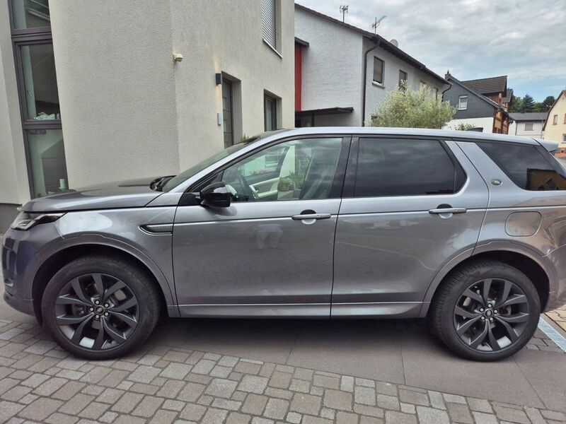 Grau Gebraucht 2022 Land Rover Discovery Sport SUV | 38.500 € (Guter Preis) - Bild 1/4