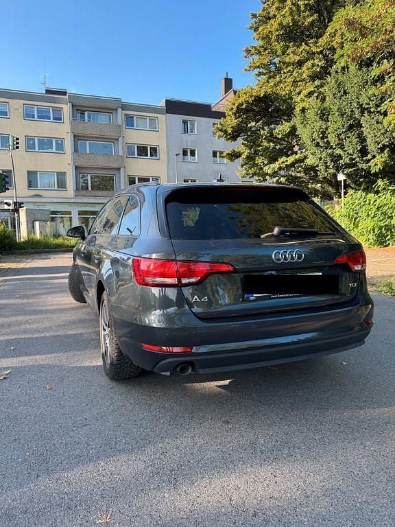 Gebraucht Audi A4 150 PS (110 kW) 2017 Grau Kombi