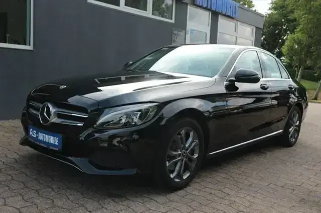 Gebraucht Mercedes C200 184 PS (135 kW) 2018 Schwarz Limousine