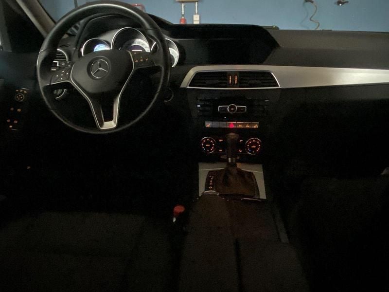 Gebraucht Mercedes C180 156 PS (114 kW) 2012 Limousine