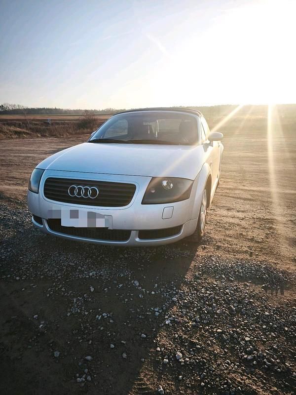 Gebraucht Audi TT Roadster 179 PS (131 kW) 2000 Silber Cabrio