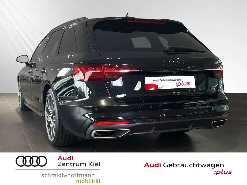 Gebraucht Audi A4 Competition 204 PS (150 kW) 2022 Mythosschwarz metallic Kombi