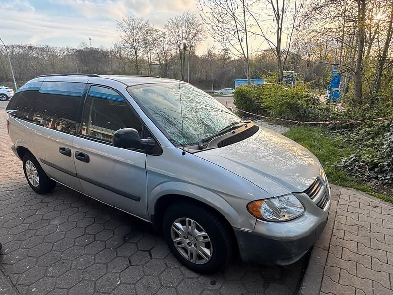 Gebraucht Dodge Grand Caravan 174 PS (127 kW) 2007 Silber Van / Kleinbus