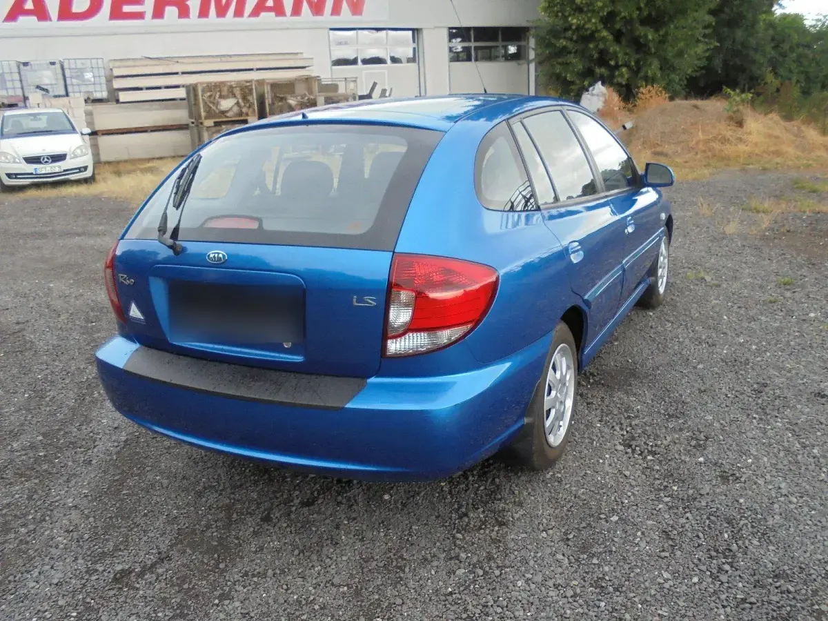 Gebraucht Kia Rio 97 PS (71 kW) 2005 Blau Kleinwagen