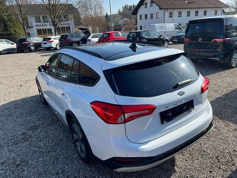 Gebraucht Ford Focus Active 150 PS (110 kW) 2020 Weiß Kombi