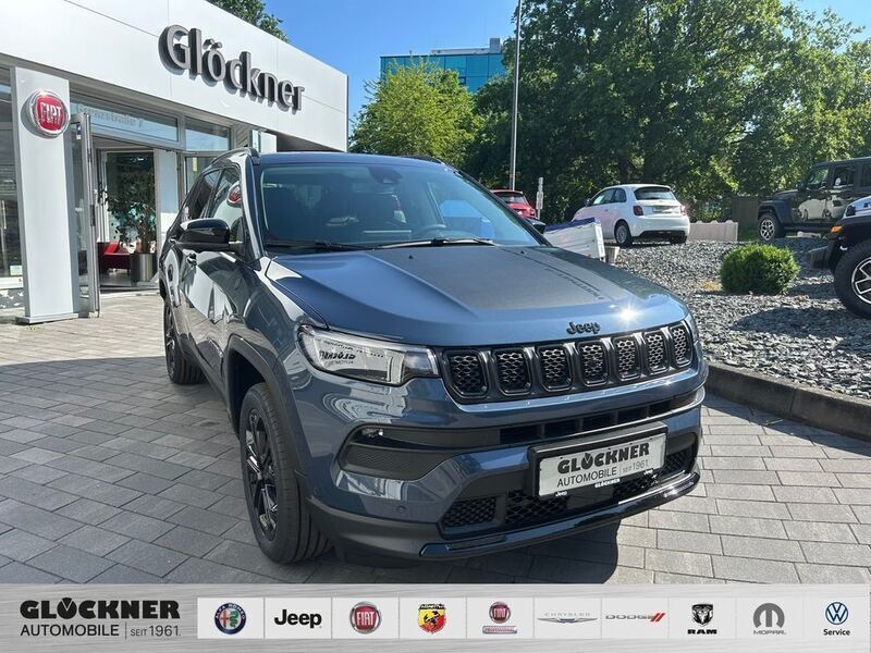 Blau Neu 2025 Jeep Compass North SUV | 46.990 € (Teuer) - Bild 1/4