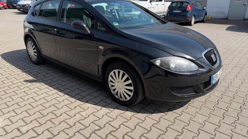 Usata Seat Leon 75 CV (55 kW) 2007 Nero Utilitaria