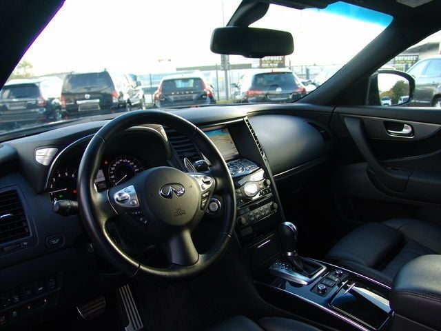 Gebraucht Infiniti QX70 Premium 390 PS (286 kW) 2015 Schwarz metallic SUV