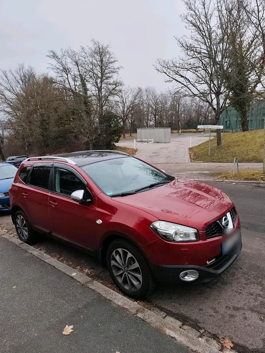 Gebraucht Nissan Qashqai +2 150 PS (110 kW) 2010 Rot SUV