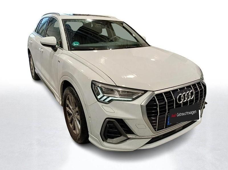 Gebraucht Audi Q3 Ambiente 190 PS (139 kW) 2019 Gletscherweiß metallic SUV
