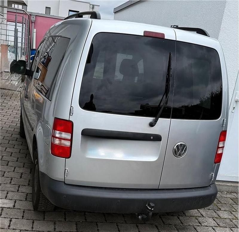 Gebraucht VW Caddy 102 PS (75 kW) 2014 Silber Van / Kleinbus