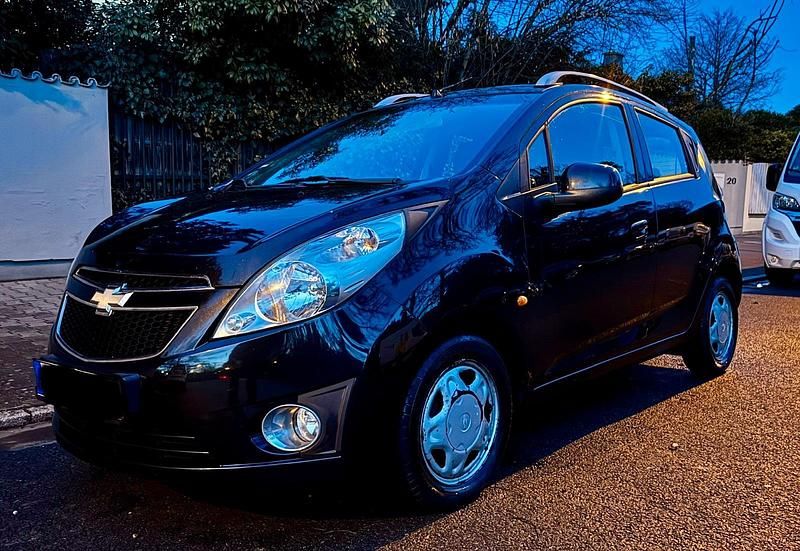 Schwarz Gebraucht 2010 Chevrolet Spark LS Kleinwagen | 2.950 € (Fairer Preis) - Bild 1/4