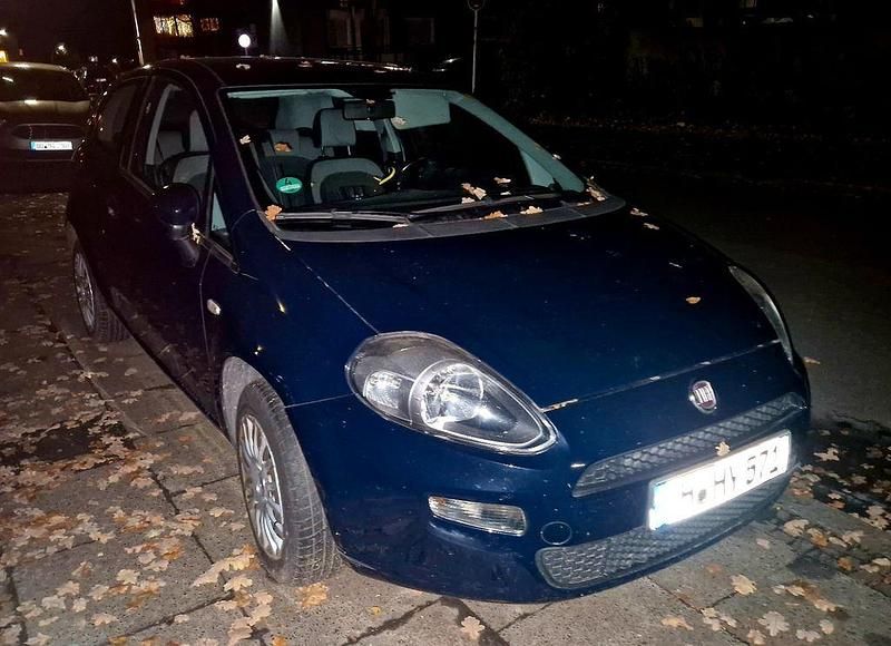 Blau Gebraucht 2012 Fiat Punto Limousine | 2.900 € (Fairer Preis) - Bild 1/1