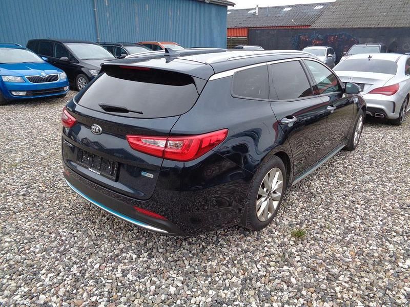Gebraucht Kia Optima Hybrid Spirit 154 PS (113 kW) 2019 Blau Limousine