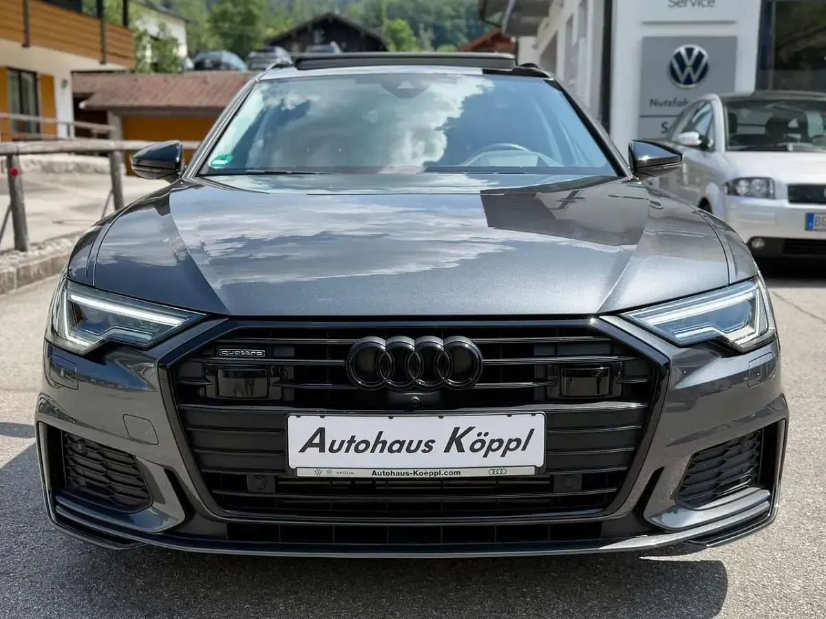 Gebraucht Audi A6 Sport 367 PS (269 kW) 2023 Daytonagrau perleffekt Kombi