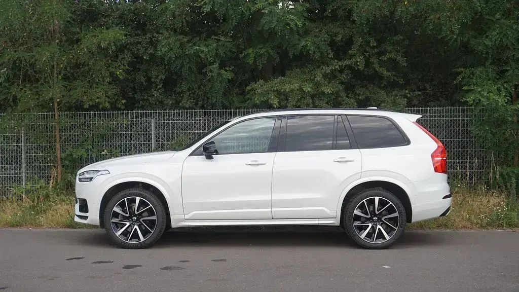 Gebraucht Volvo XC90 Plus 235 PS (172 kW) 2023 Weiß SUV