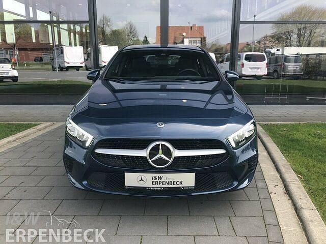 Gebraucht Mercedes A180 Progressive 136 PS (100 kW) 2020 Blau Limousine
